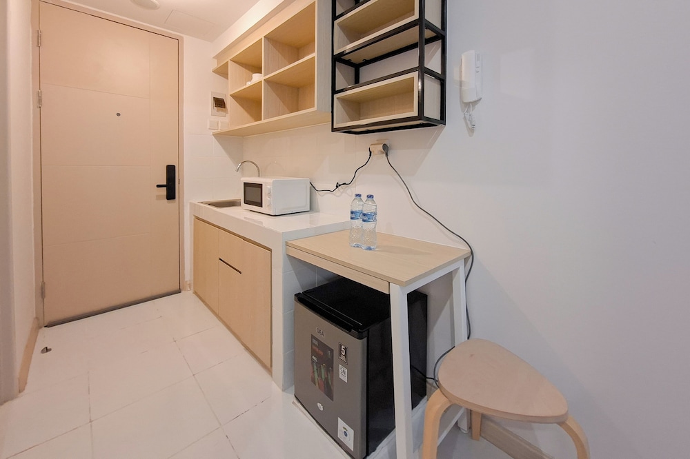 Simple Style Studio Apartment (No Kitchen) At Tokyo Riverside Pik 2