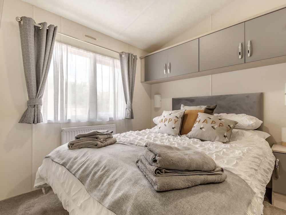 The Cotswold Holiday Lodge