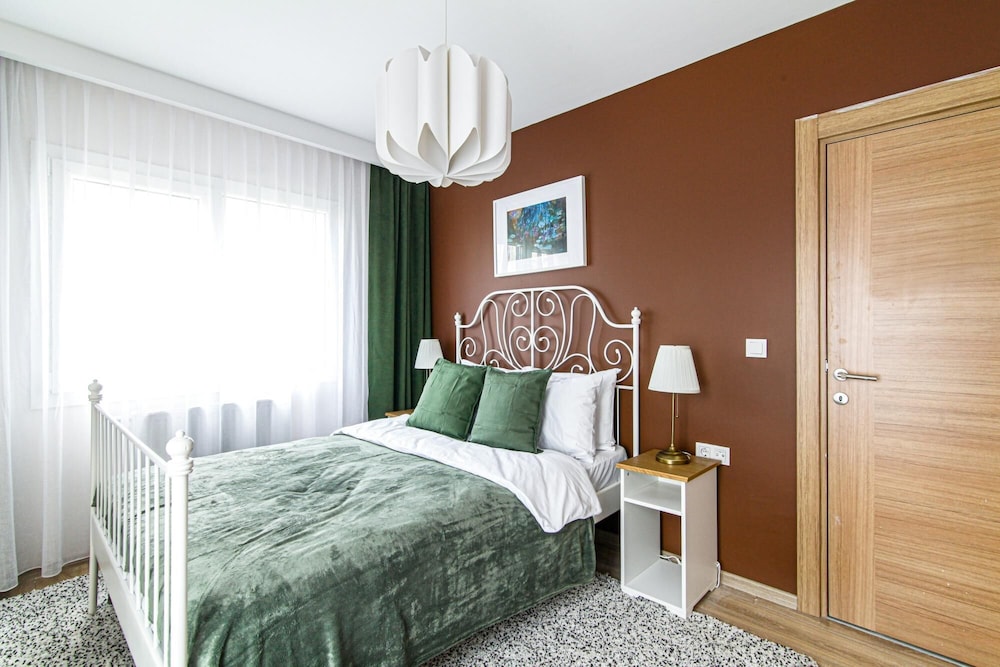 Residence Flat 5 min to Miniaturk Near Golden Horn