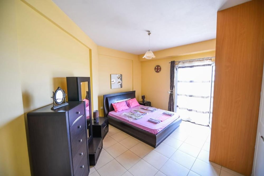 Kyparissia Coastal Getaway With Seaviews