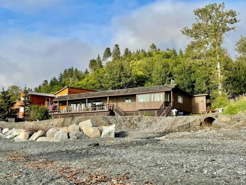 Homer Vacations - King Halibut Lodge - Property Image 1