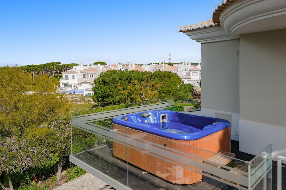 Villa Zen - Vale do Lobo view 2