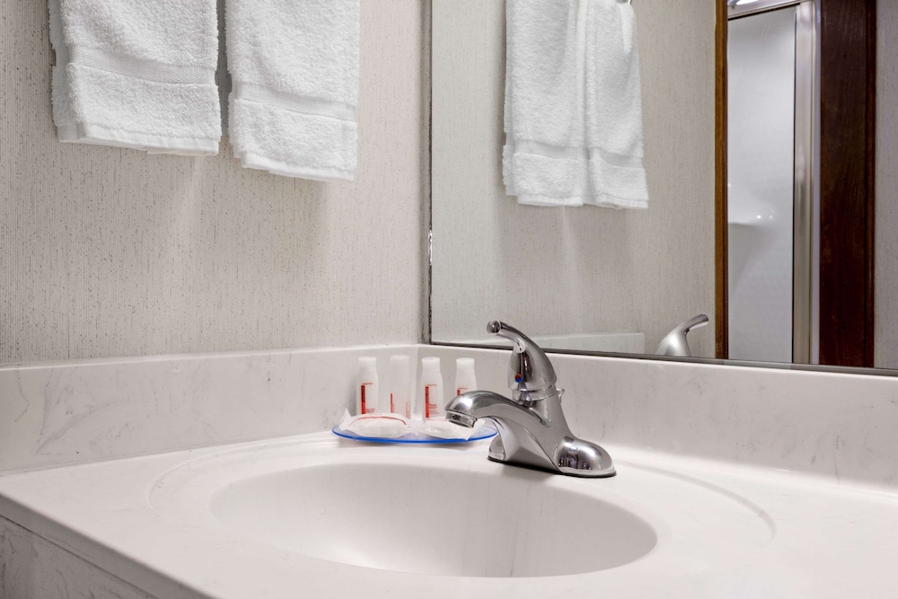 Liberal Vacations - Days Inn by Wyndham Liberal KS - Property Image 10