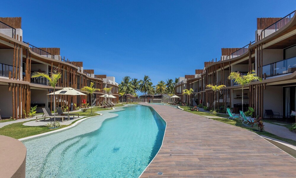 Apartments in Condo With Pool in Front of the Beach - NVB