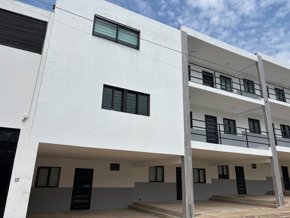 Residencia Gran Coyula Orange A