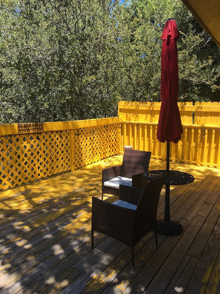 Idyllwild Bunkhouse