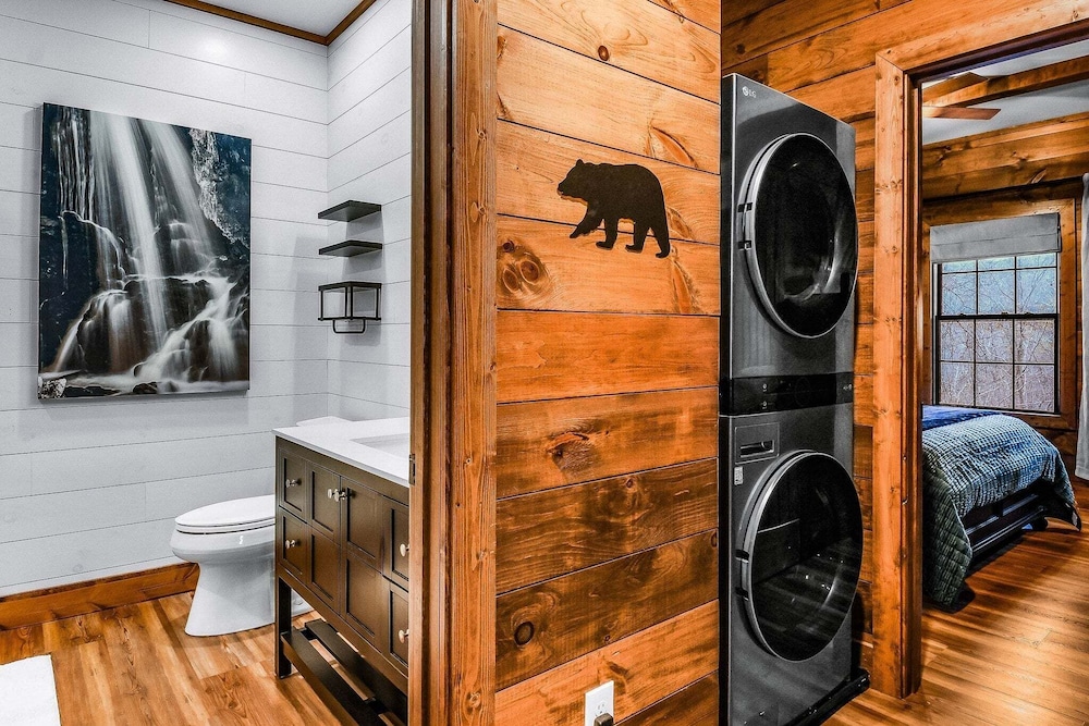 Pearl's Mountain Retreat 3 Bedroom Cabin