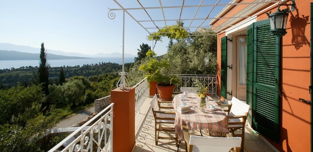 Lefkada Collection Villas