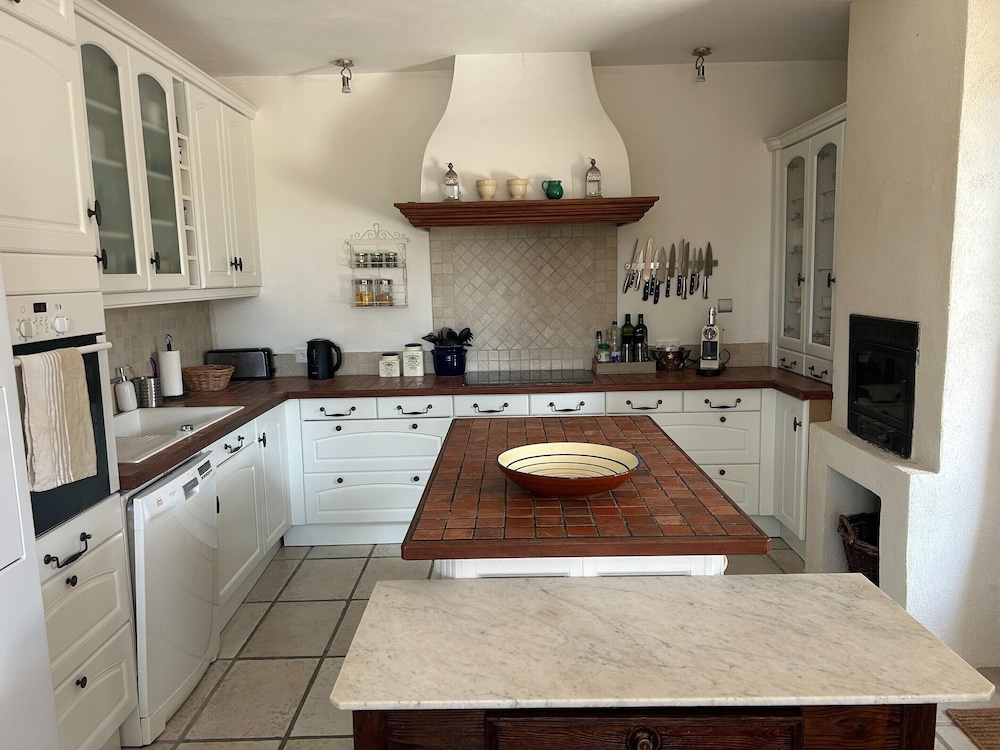 Villa in Provence With Private Pool