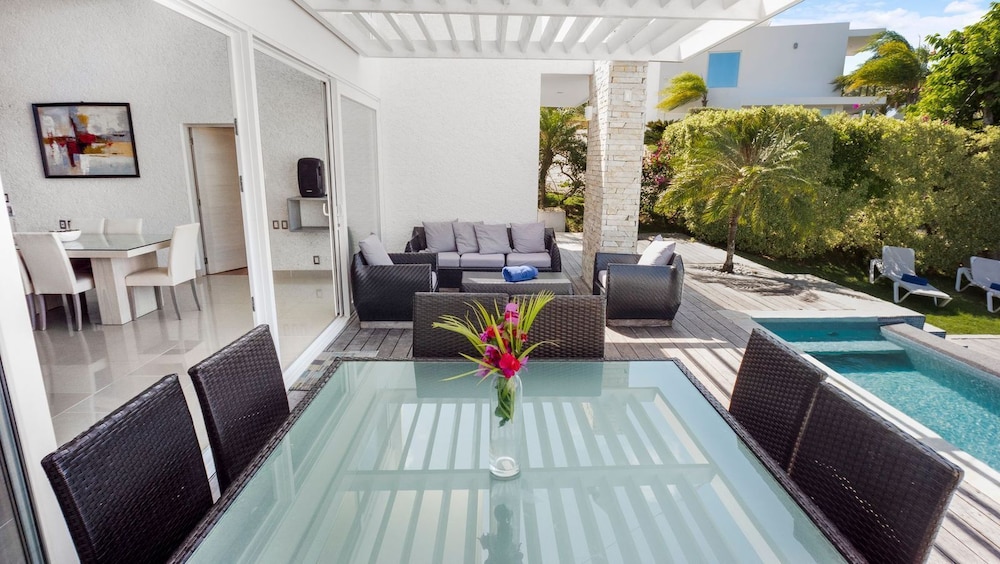 Villas Agua Dulce