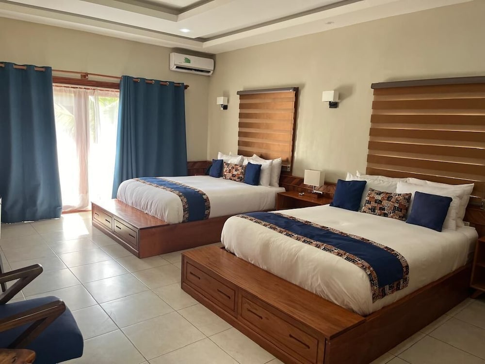 Mozza Beach Resort