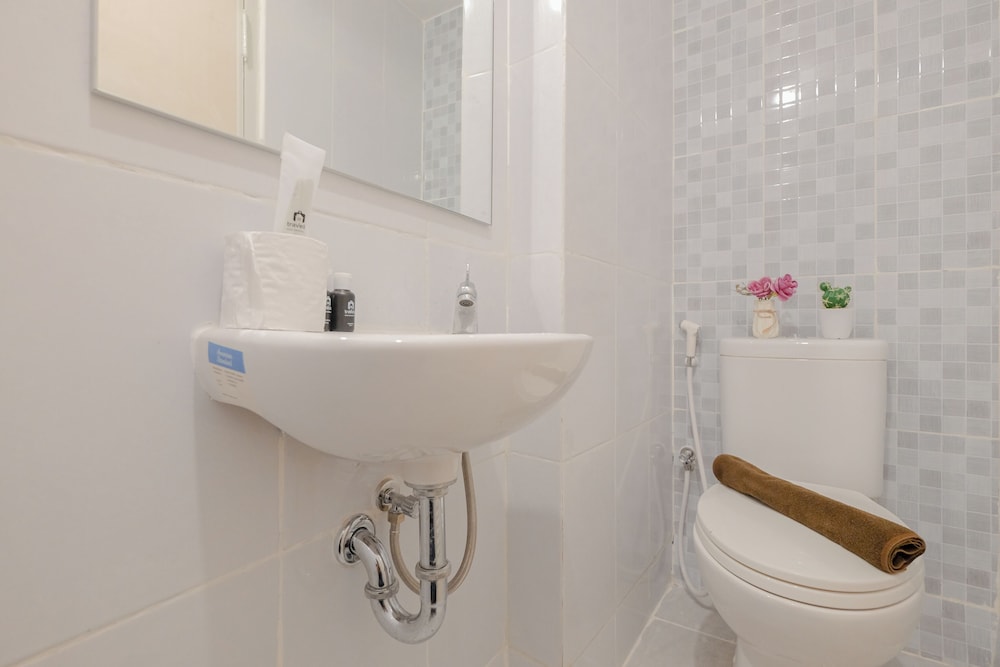 Comfort And Warm Studio At Tokyo Riverside Pik 2 Apartment