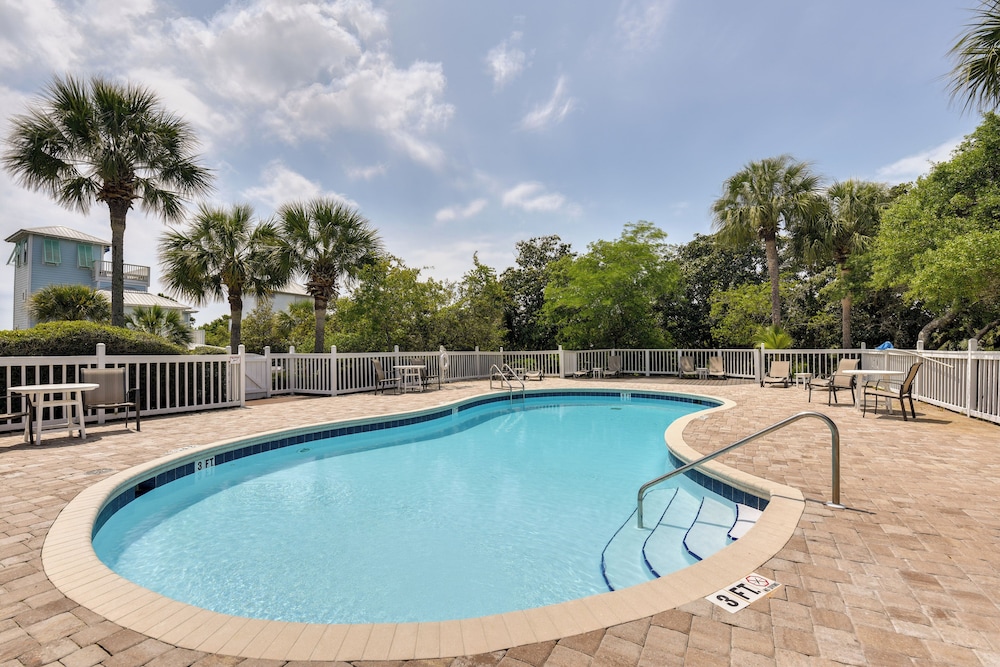Stroll to Shore, Modern Santa Rosa Beach Duplex!