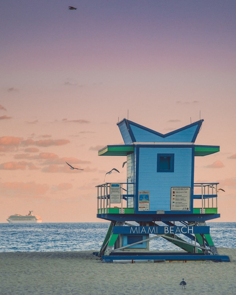 Quiet Miami Oasis Fast Wi-fi Free Parking