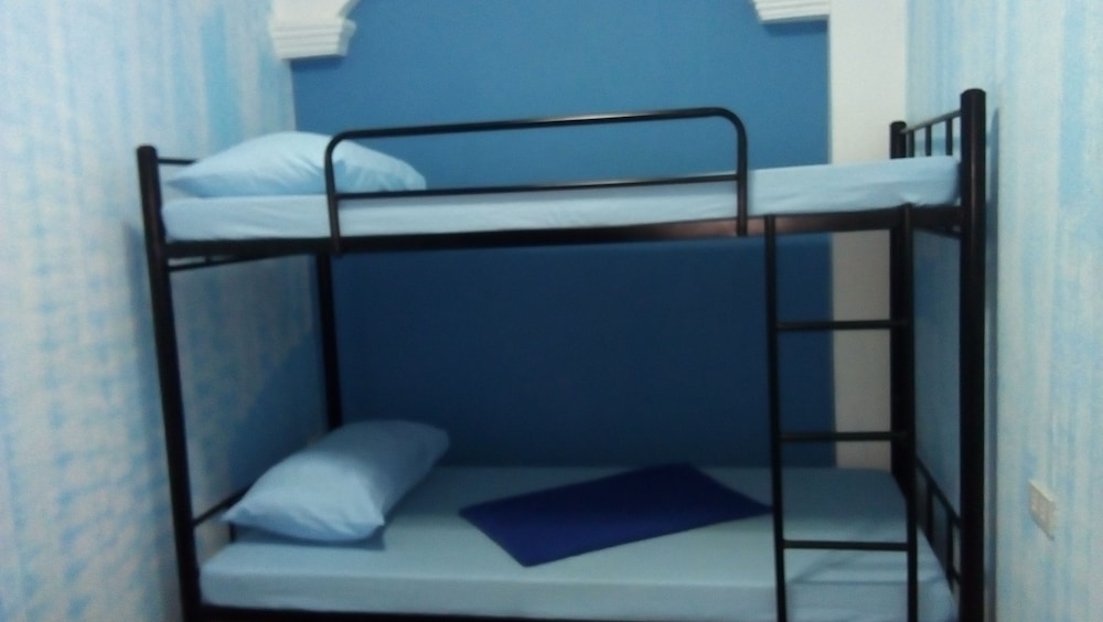Sea Breeze Hostel
