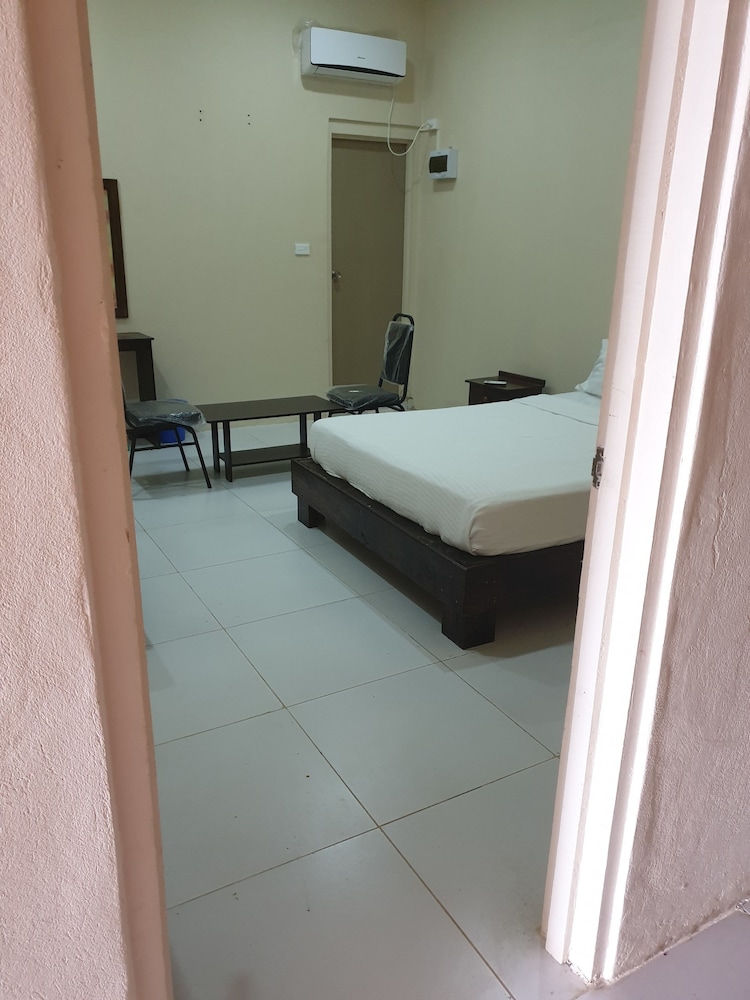 Bay View Barbers Lodge - view 20
