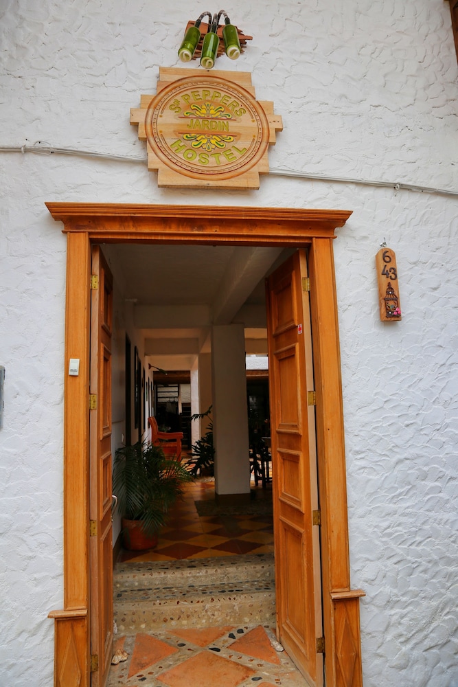 Sgt Pepper's Hostel