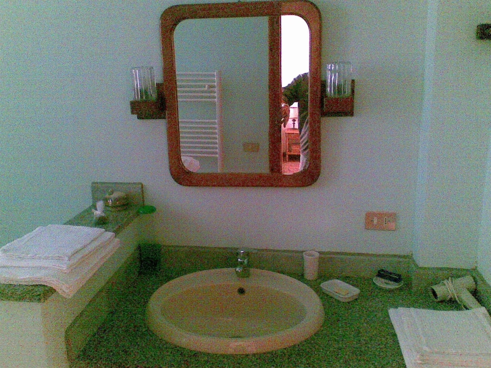 Photo 24