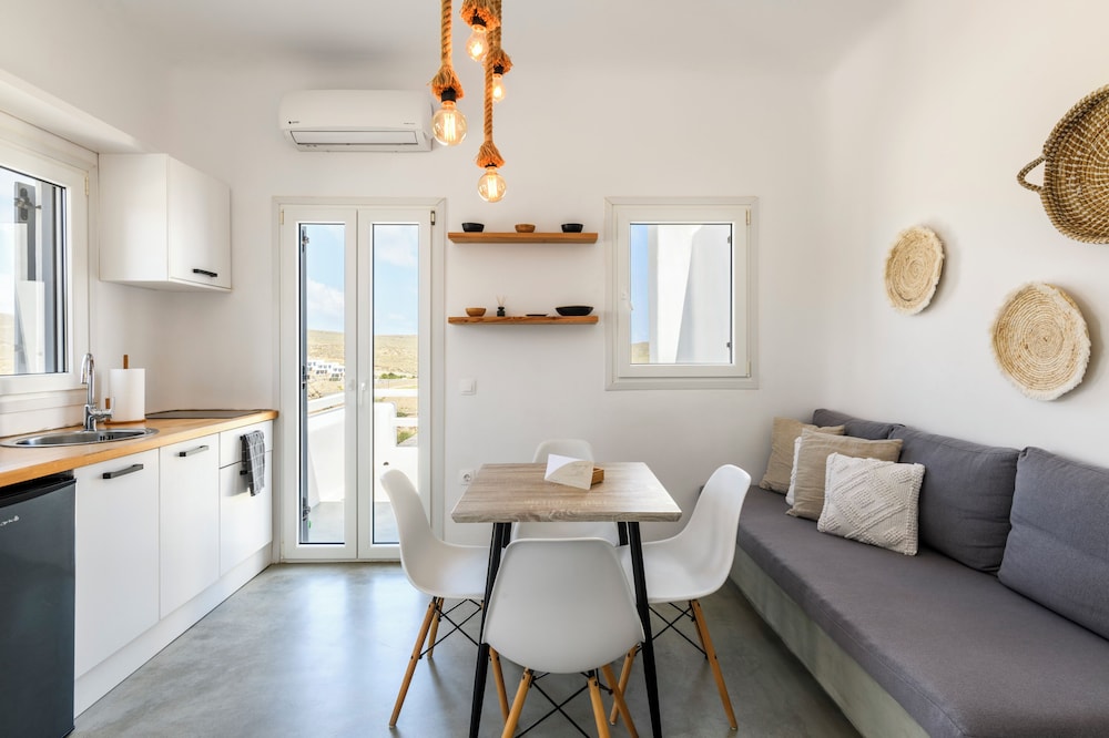 Mykonist Merchia Beach Villas & Suites