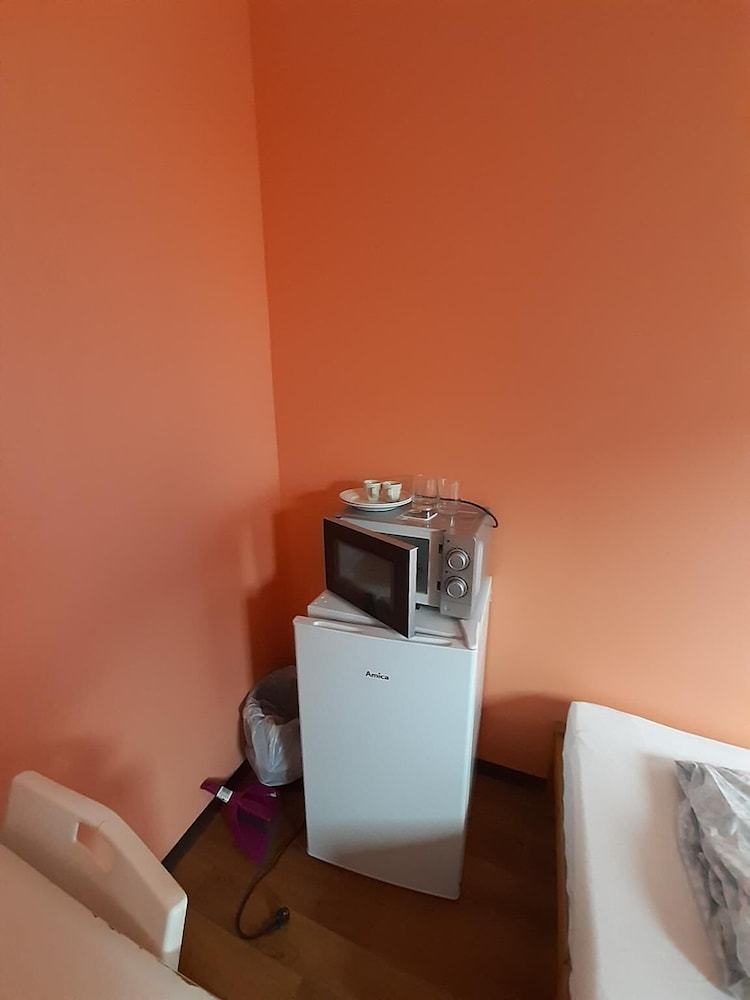 2-Rent Group Hostel Rooms&Apartments TUB19A