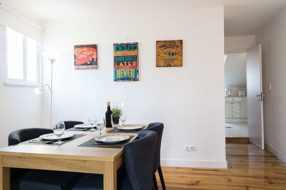 Comfortable and Trendy Lisbon Apartment