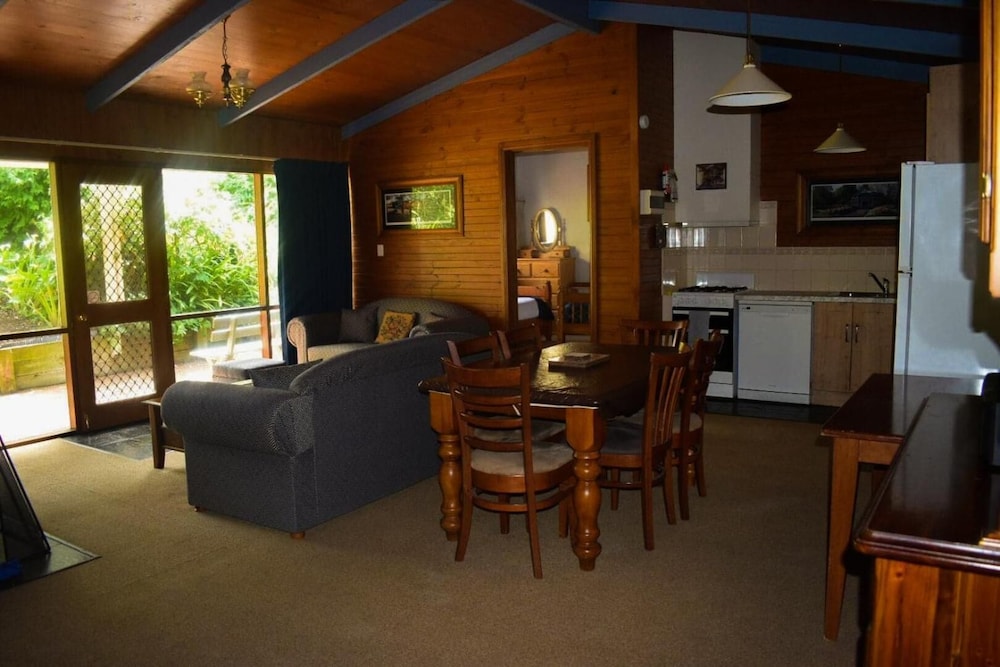 Clarendon Chalets