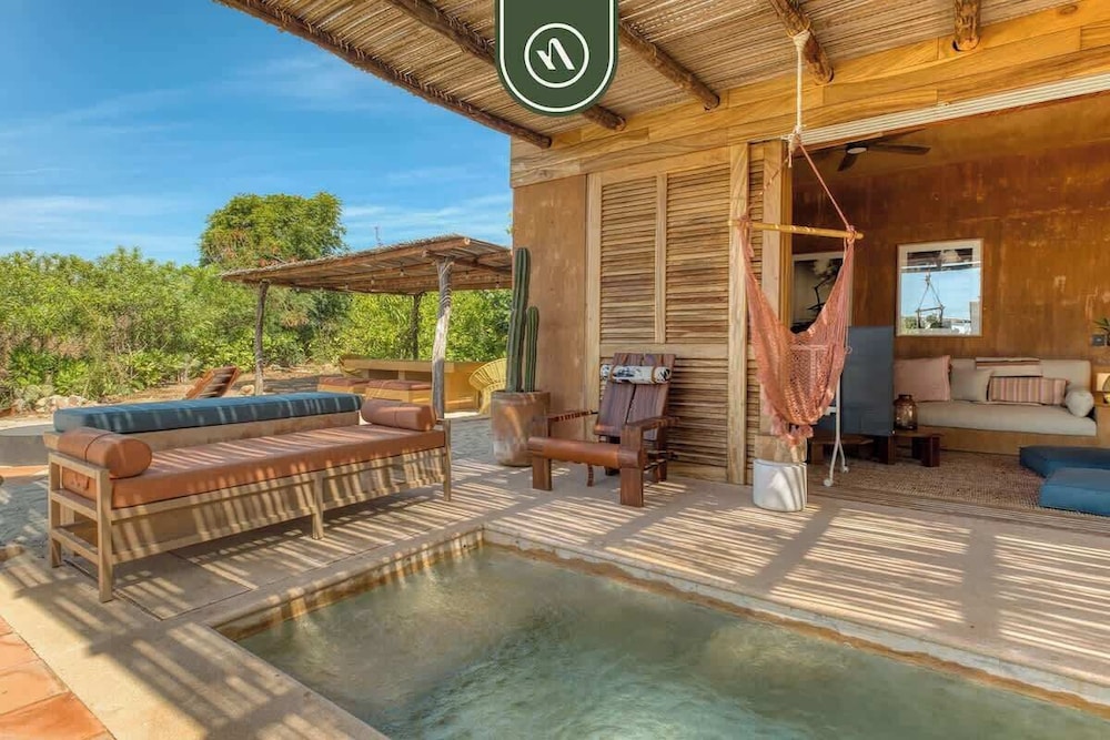 Stunning Two-bedroom Ocean View House - Mazul