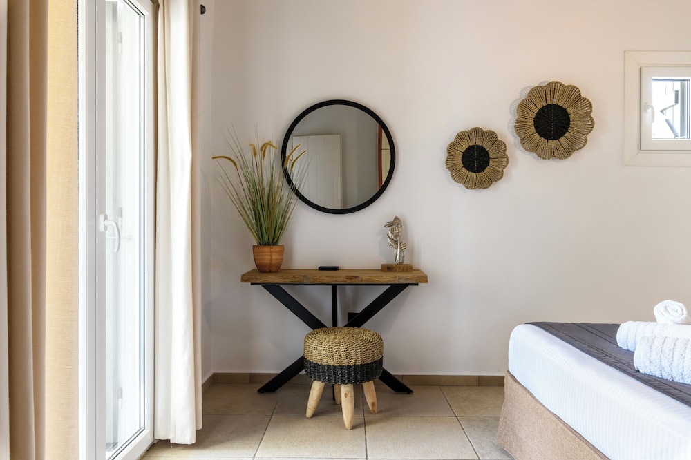 Aurora Mykonos Villas 1
