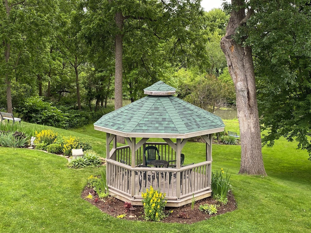 Green Gables Inn