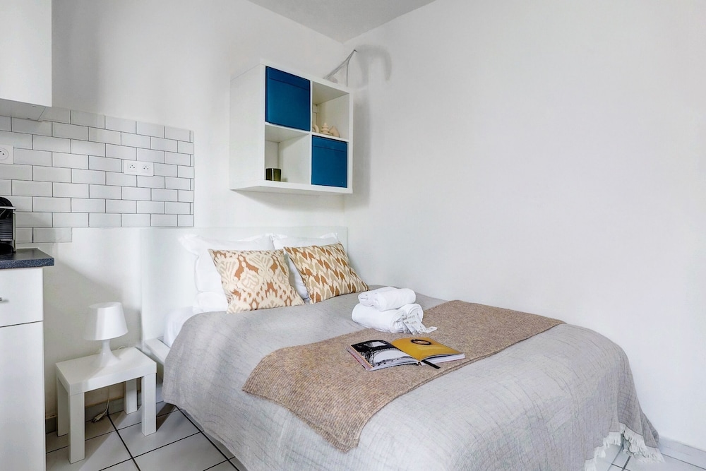 Cozy Studio by the Eiffel Tower - For 2