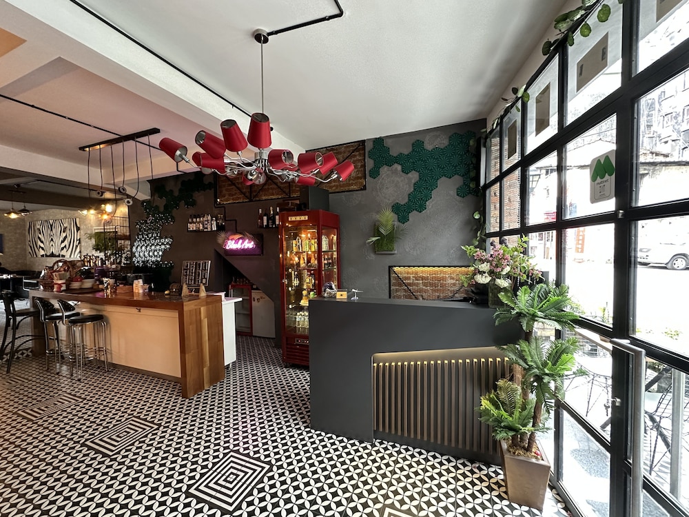 Black Art Otel - Image 57