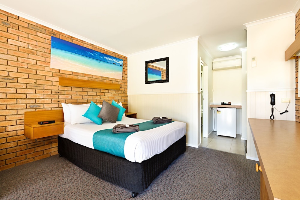 Statesman Motor Inn
