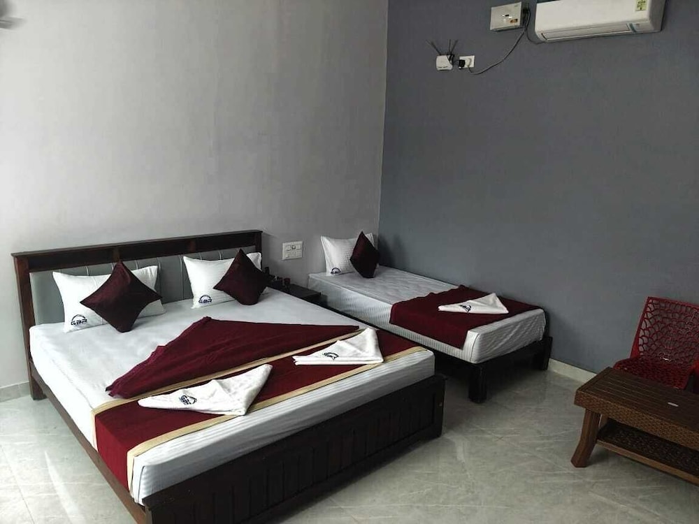 Golden Beach Resort Gokarna