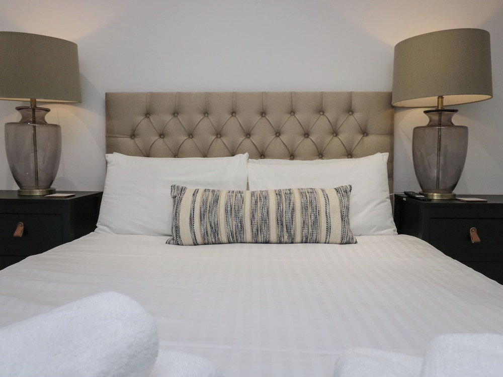 Edgemere Hideaway