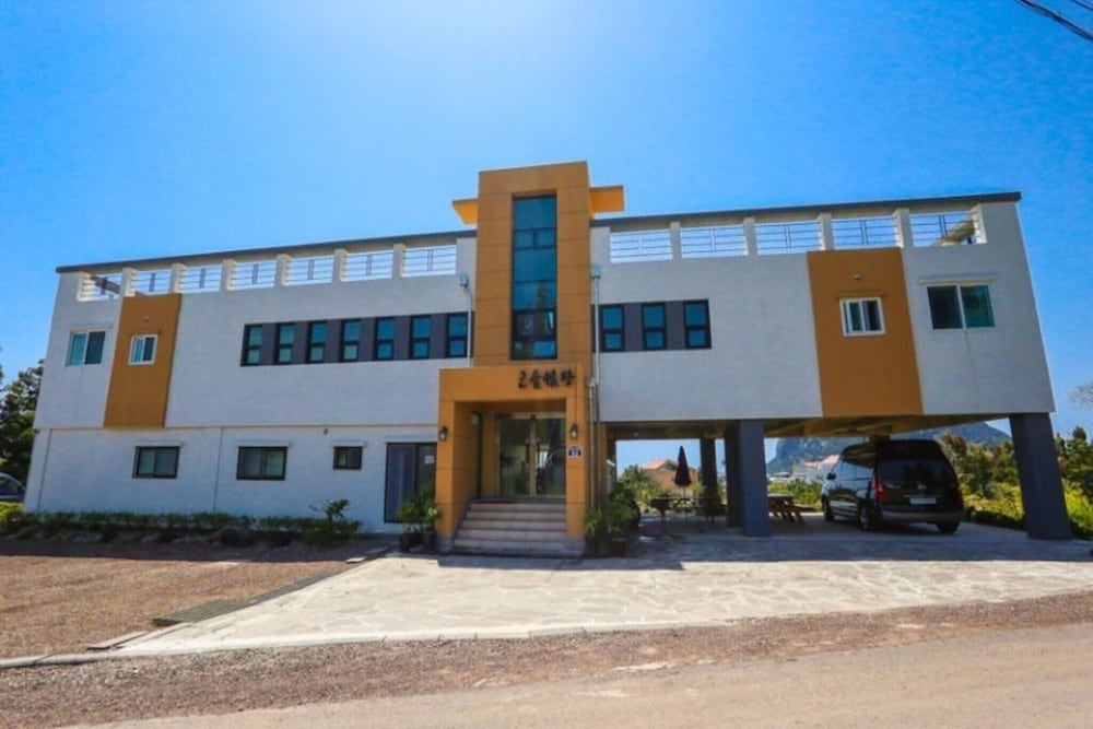 Seogwipo Gonmul Swimpang Pension view 2