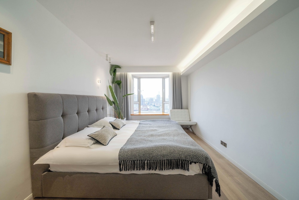 Book and Bed - SML Center