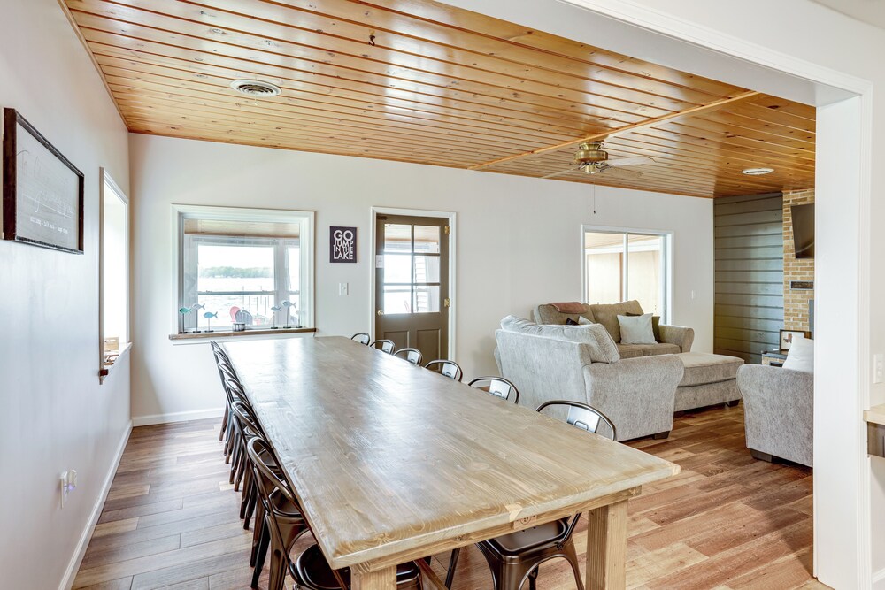 Fisher's Paradise: Lakefront Cottage in Baldwin!