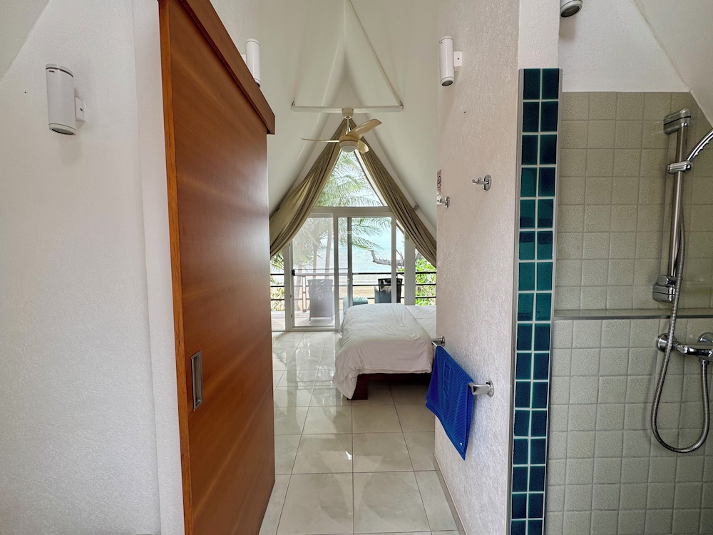 Siam Royal View Beachfront Villa by PSR