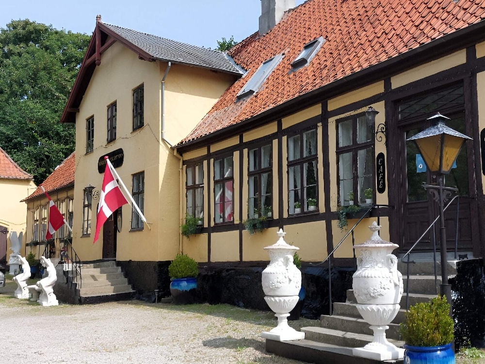 2 Person Holiday Park Home in Tranekaer