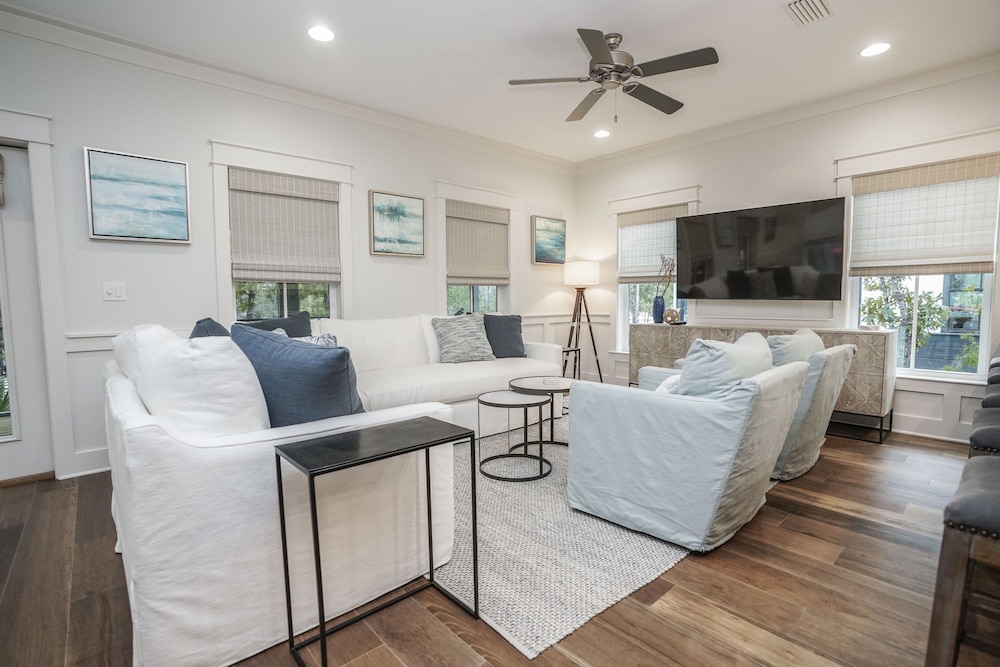 Magnolia Cottages by the Sea by Panhandle Getaways