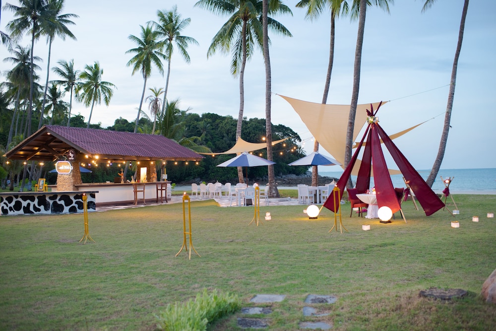 Indra Maya Pool Villas