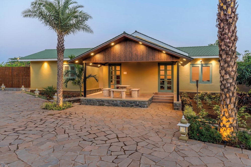 Merriment Luxury Resort & Private Pool Villa, Abu Road