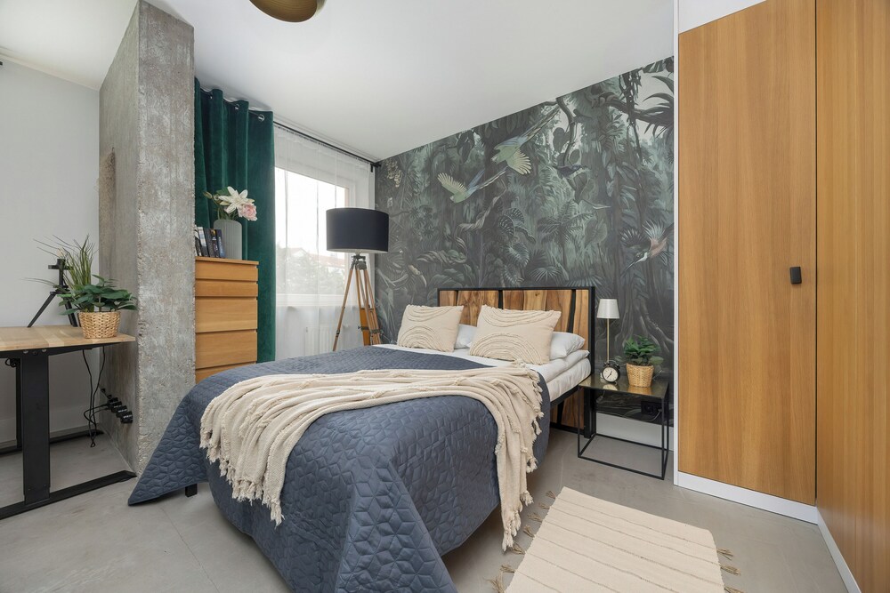 Cosy Apartment With Garden by Renters view 4