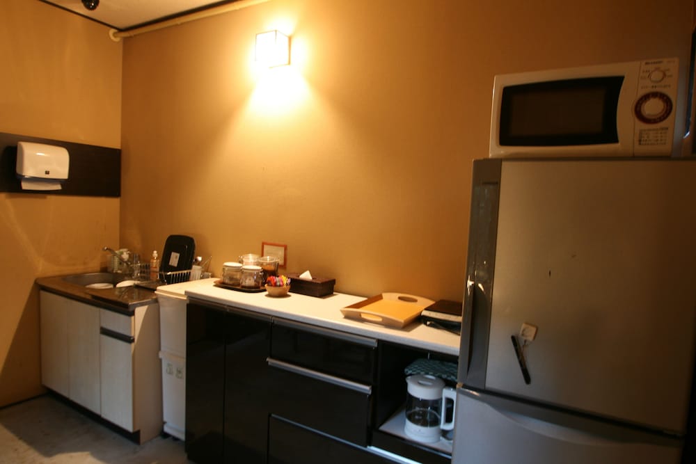 HARUYA Umekoji - Hostel