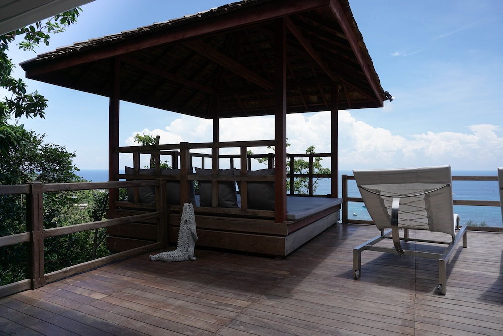 Naroua Villas