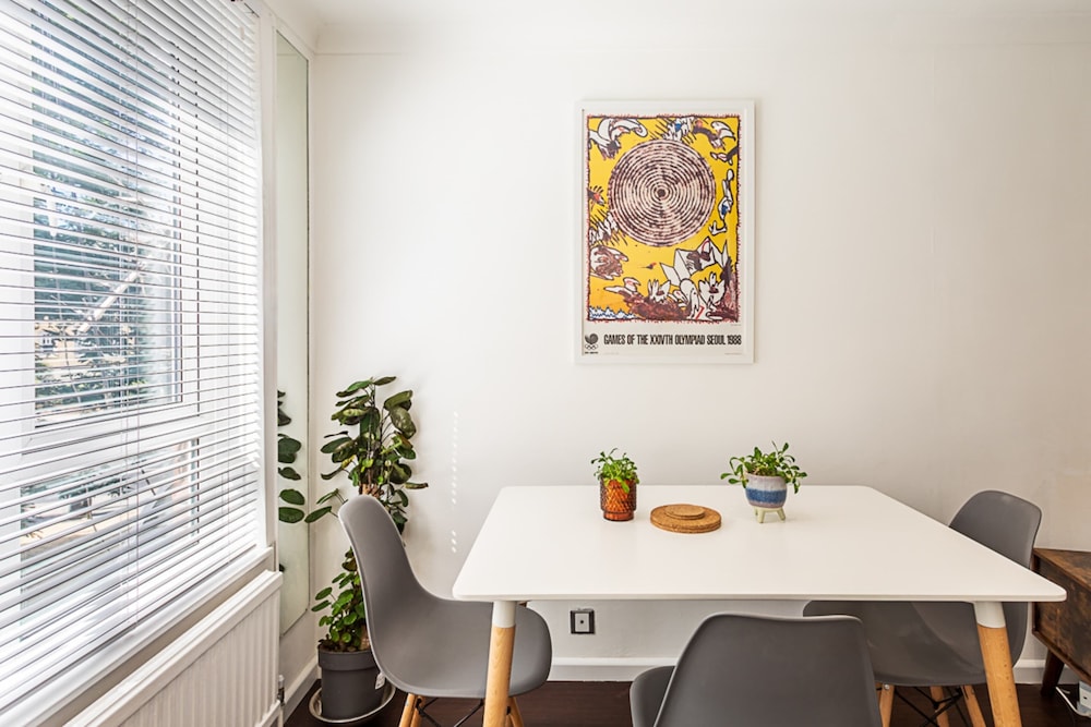 Bright & Cosy One-bed Apartment photo 2