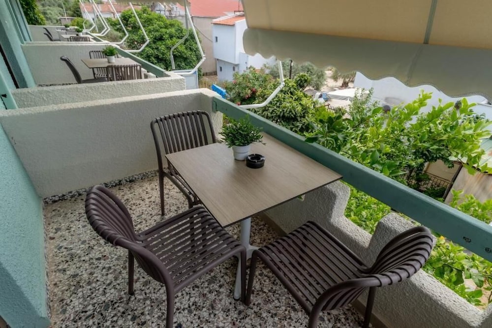Pteleo apartments