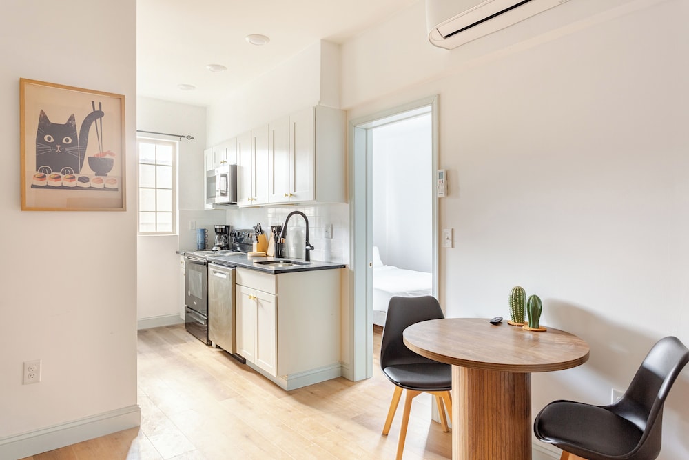Cozy Stay near Fishtown & City Center