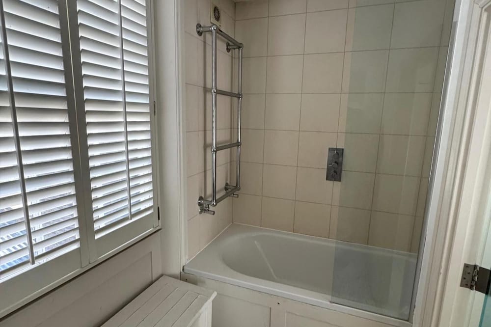 Covent Garden House, 4-bed, Sleeps 10