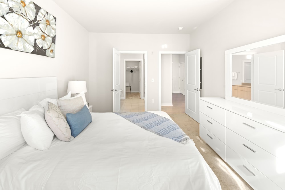 Global Luxury Suites at Reston - Property Image 28